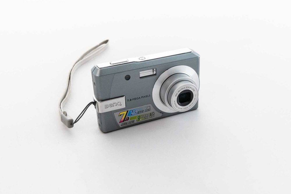 Kieszonkowy aparat cyfrowy BENQ DC E720 | nowa bateria
