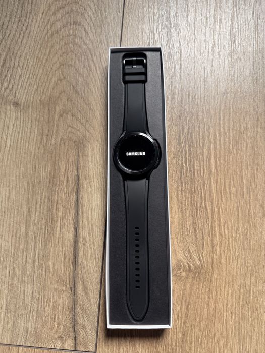 Samsung Galaxy Watch 4 Classic 46mm jeszcze na gwarancji