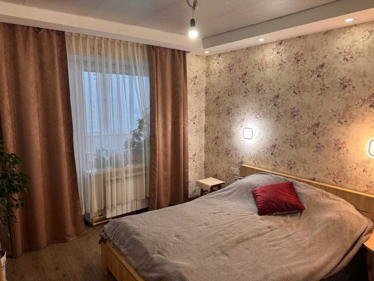 Сдам 3 комн квартиру как 2 комнатную Тополь-3,дом 80