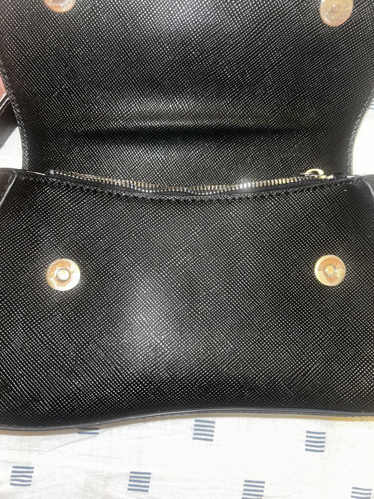 Сумка Guess чорна жіноча