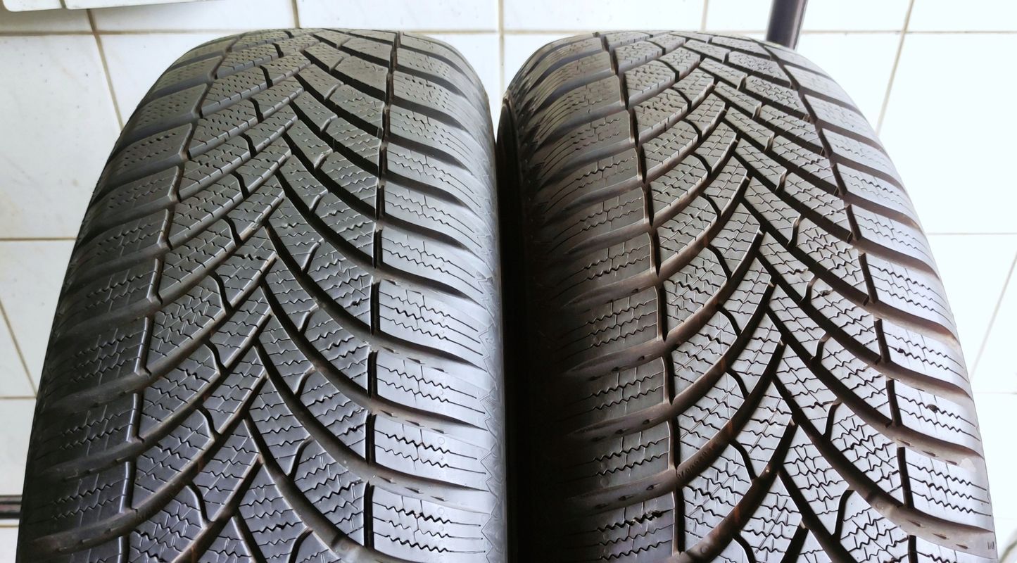 2x 215/70r16 Semperit Speed-Grip 5/2022r C/C/72dB 8,33mm Jak Nowe