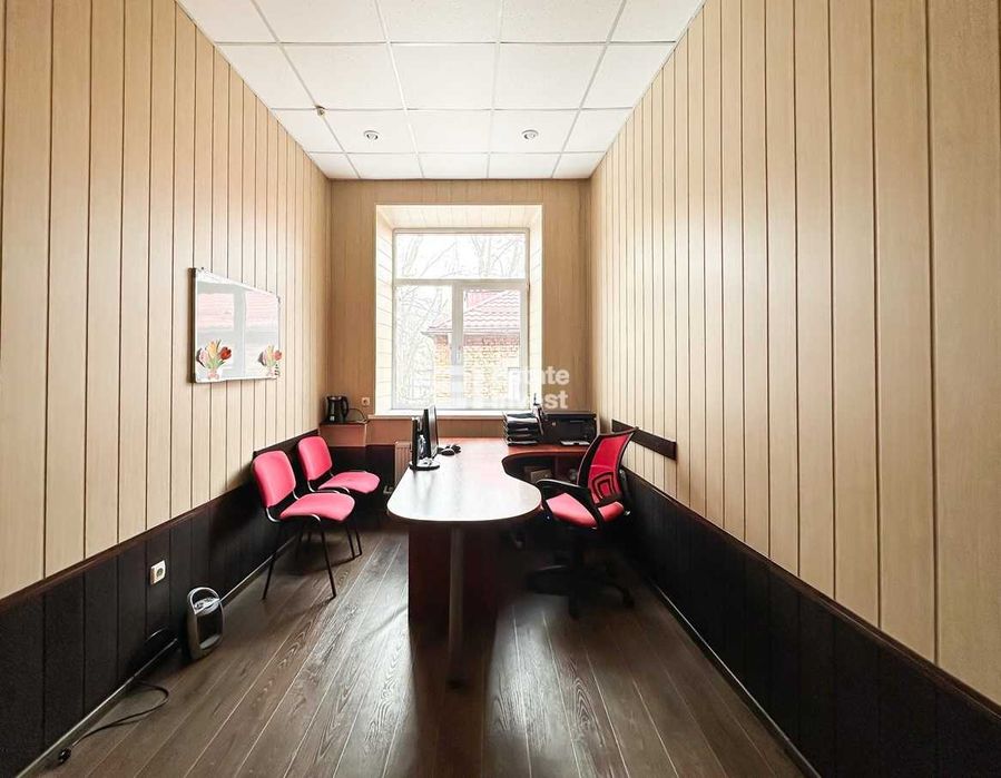 Продам ОСЗ в приближенном к центру районе, по адресу: ул.Малиновского.