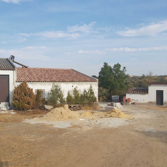 Arrenda-se moradia renovada, próxima de Aljustrel