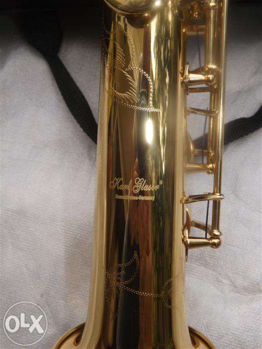 Saxofone soprano dourado velho marca Karl Glaser