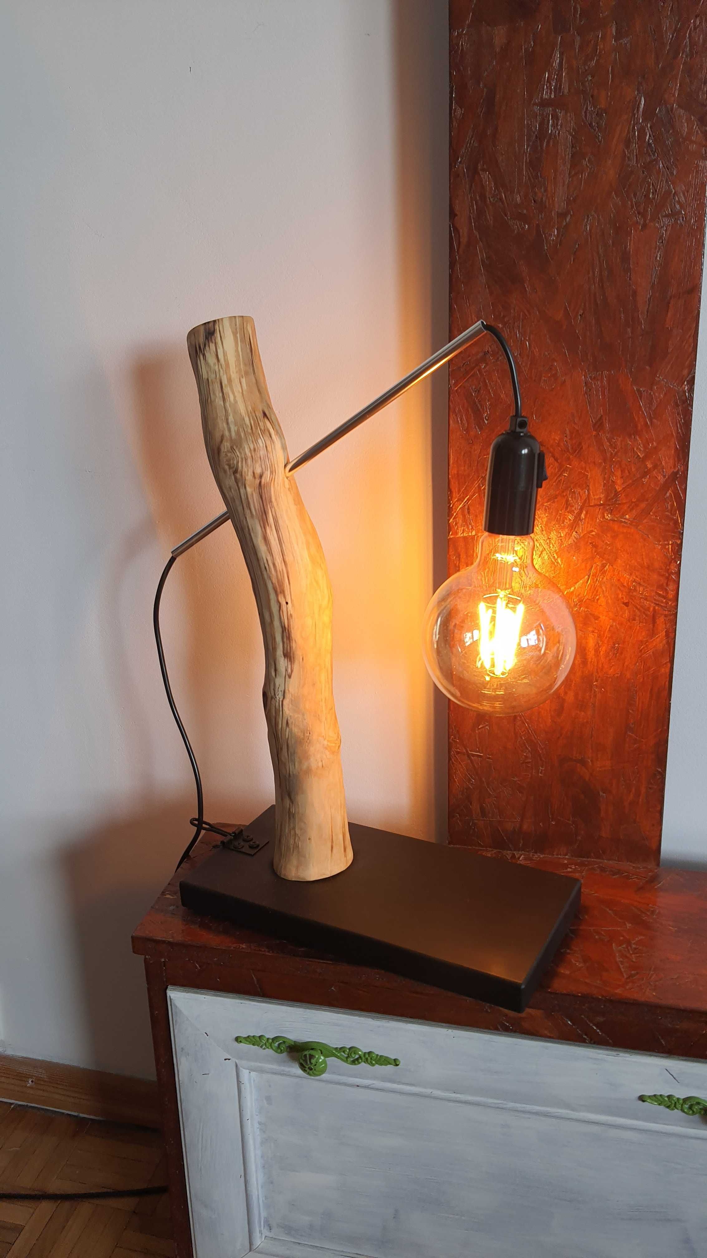 Lampa z drewna DIY