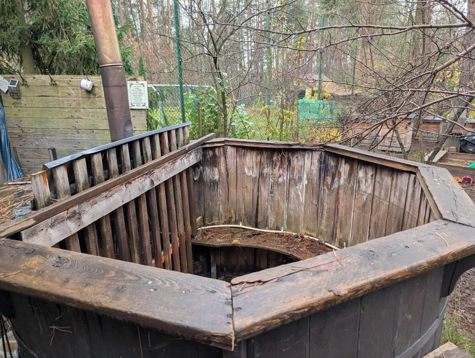 Balia ogrodowa drewniana z piecem wewnętrznym