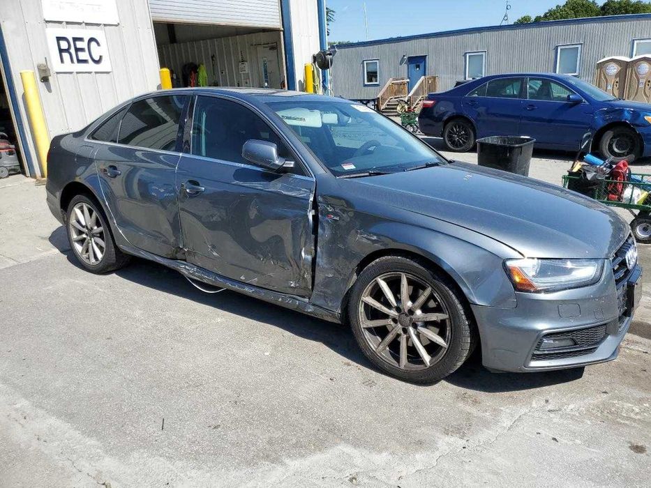 Продам Audi A4 2014