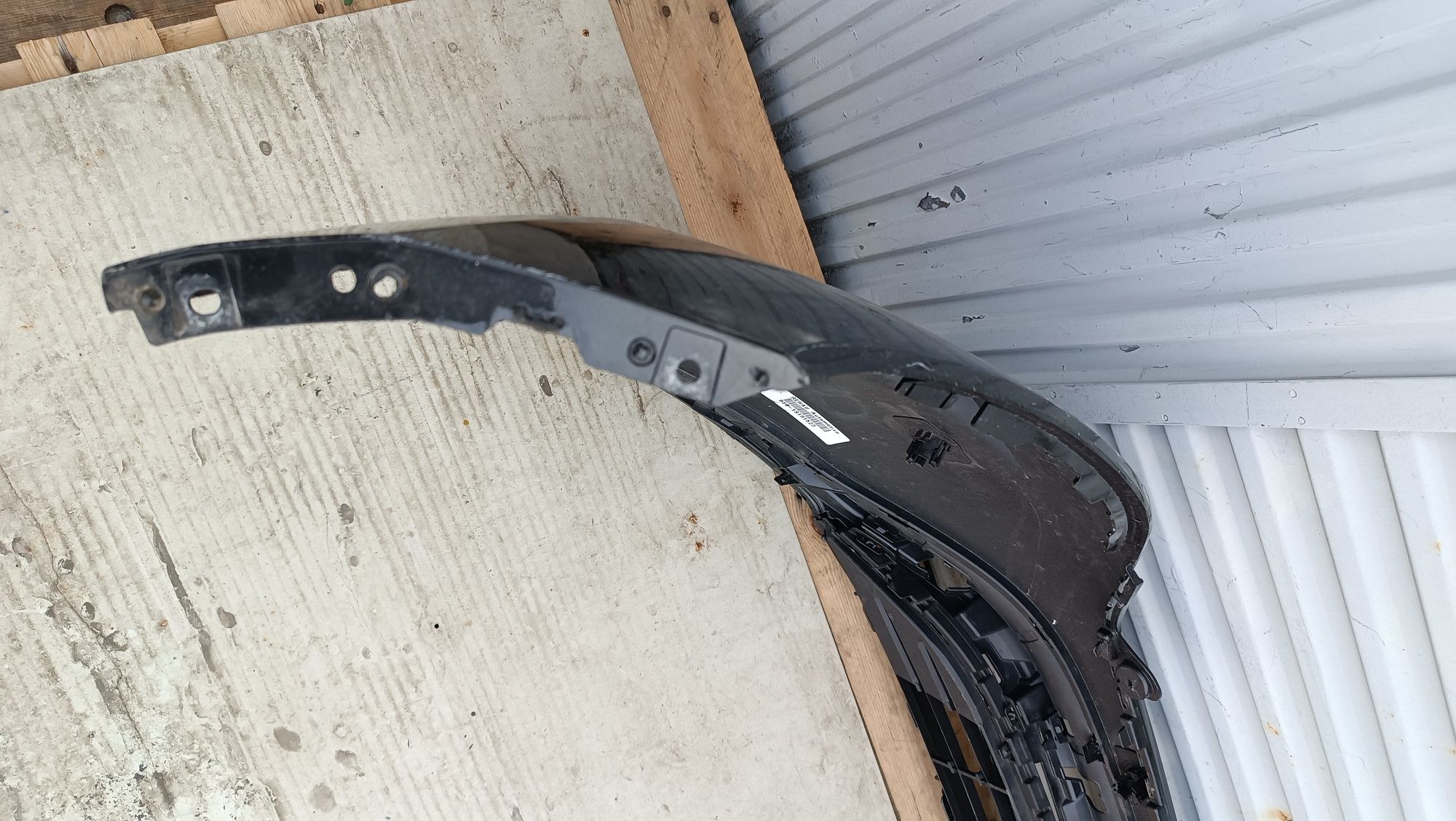 Vendo parachoque de frente Mercedes EQC N293 AMG ano 2019/21