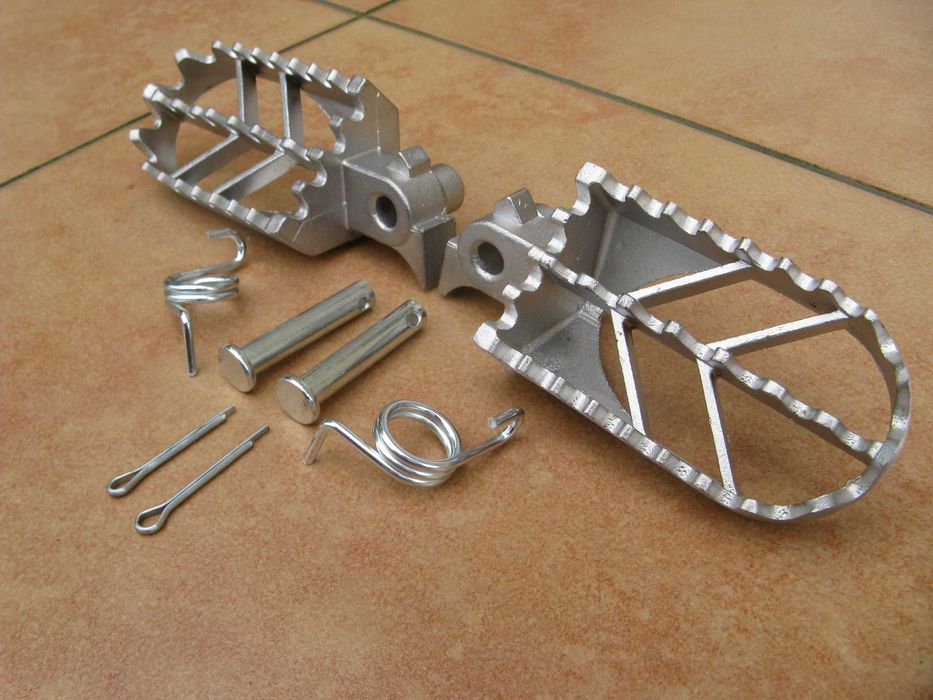 Podnóżki stopki Gas Gas Yamaha YZ 85/125/250 YZF WR 250/400 XT 660