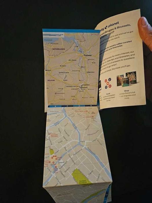 Bruges & Brussels Pocket Guide (Novo)