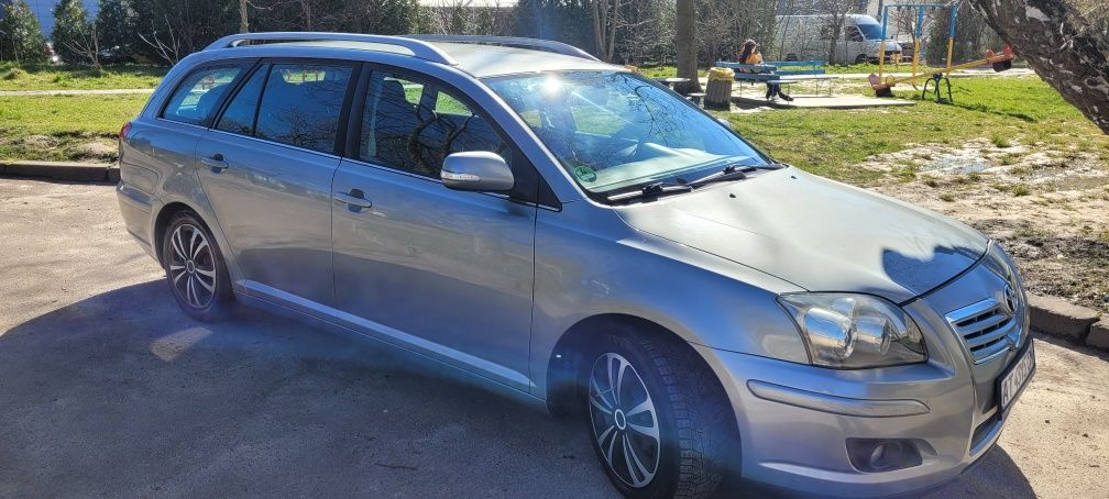 Toyota avensis 2.0 diesel