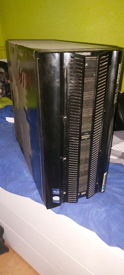 Komputer stacjonarny i5-2300, 2.80GHz, gtx 750 4GB, 8GB RAM, dysk 820G