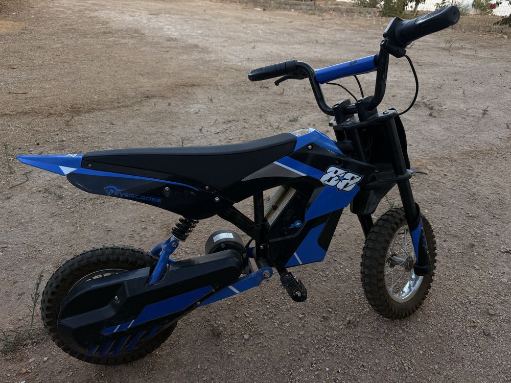Mini moto eletrica