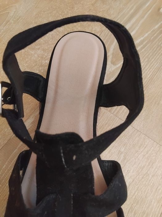 Sandálias usadas 1 vez