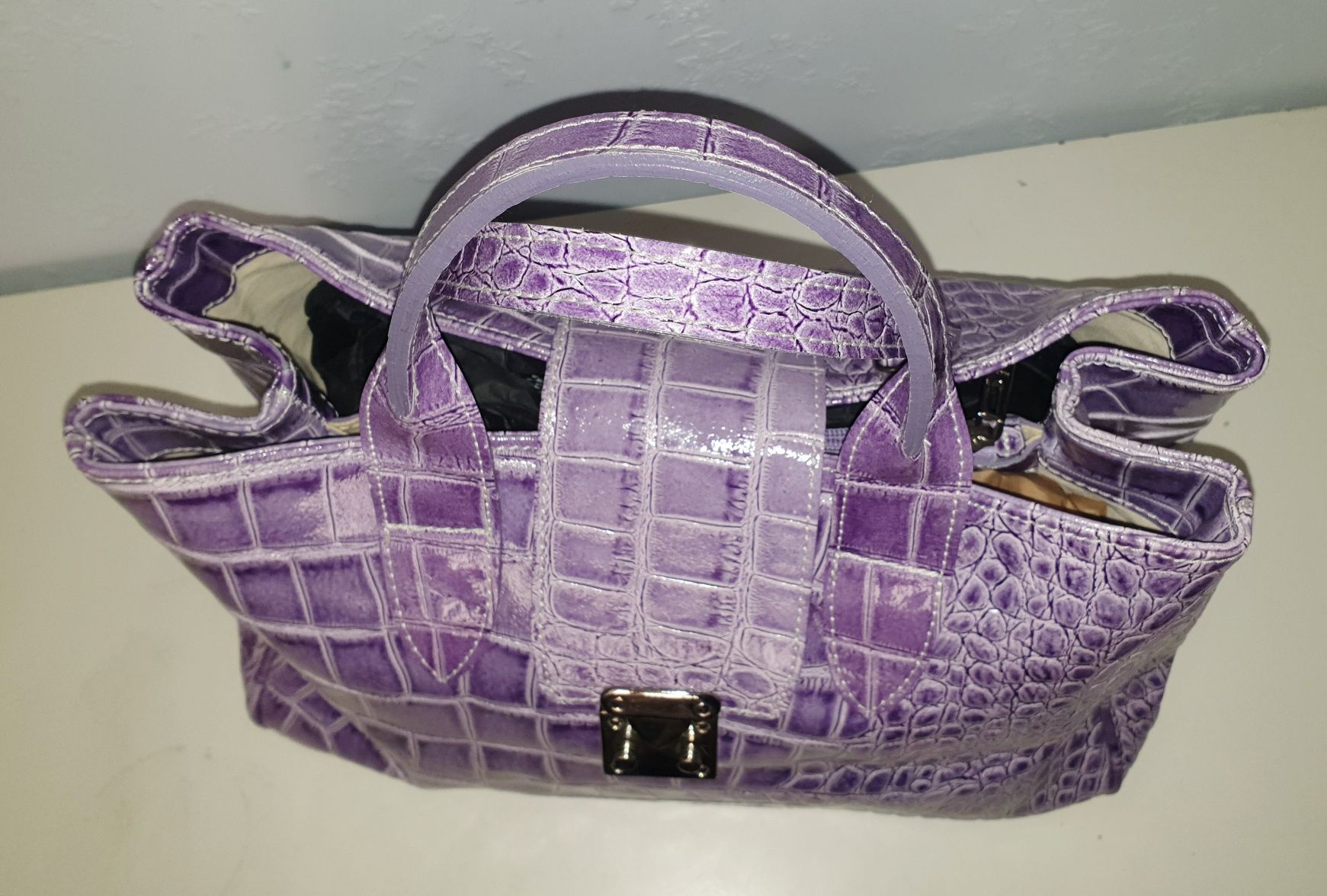 Vera in Pelle torebka skórzana DKNY Kazar