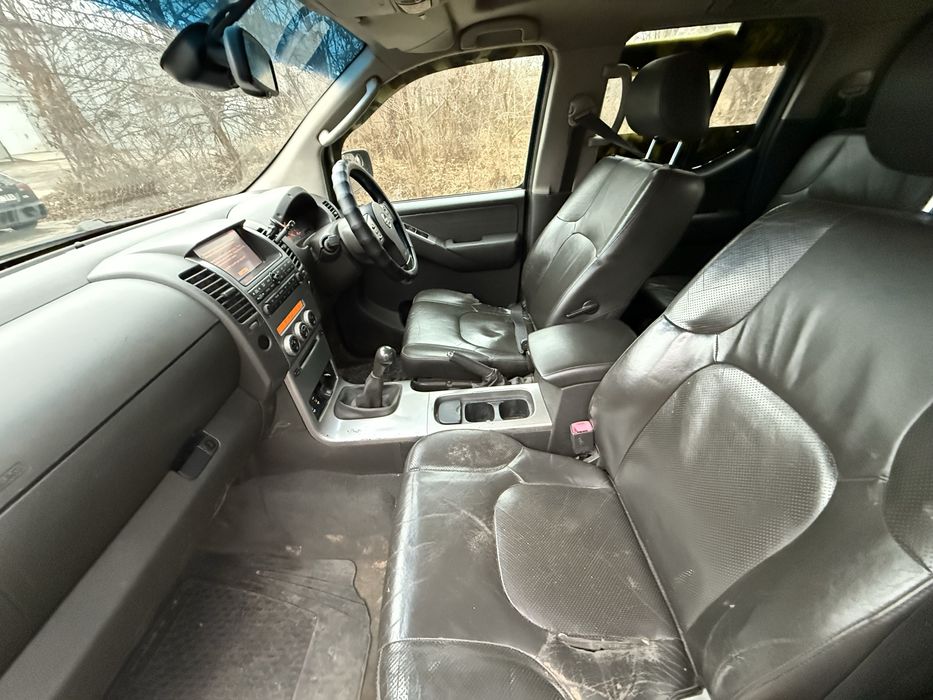 Nissan Navara D40 2007 год авто для ЗСУ