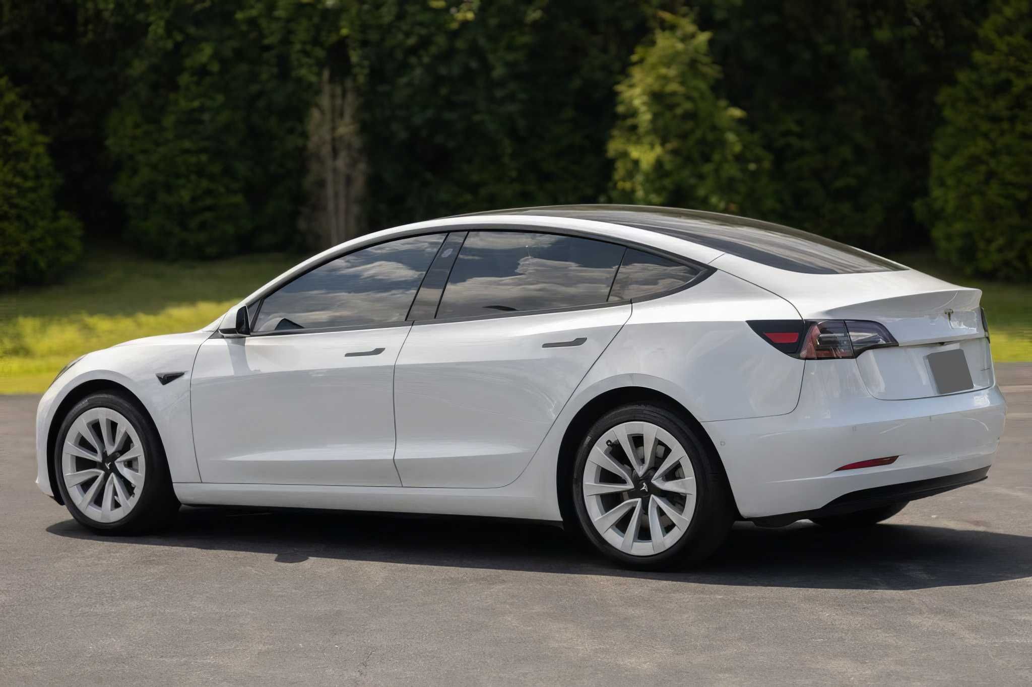 2022 Tesla Model 3 Long Range