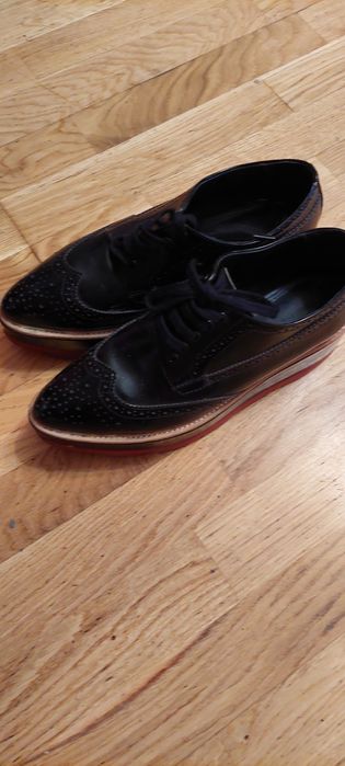 Продам Оксфорды лоферы туфли  Prada Milano