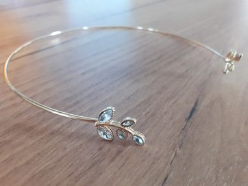 Asos Choker z ozdobnymi listkami