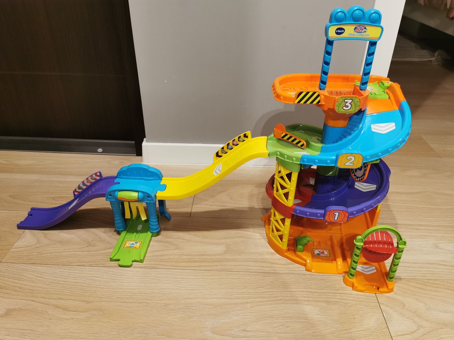 Wieża parkingowa Tut Tut Vtech