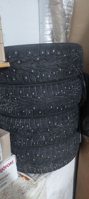 Продам Шипованную Резину Нокиян 7 185/65 R15