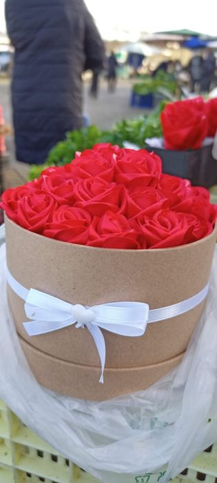 Caixas de rosas em cetim - Prenda Eterna