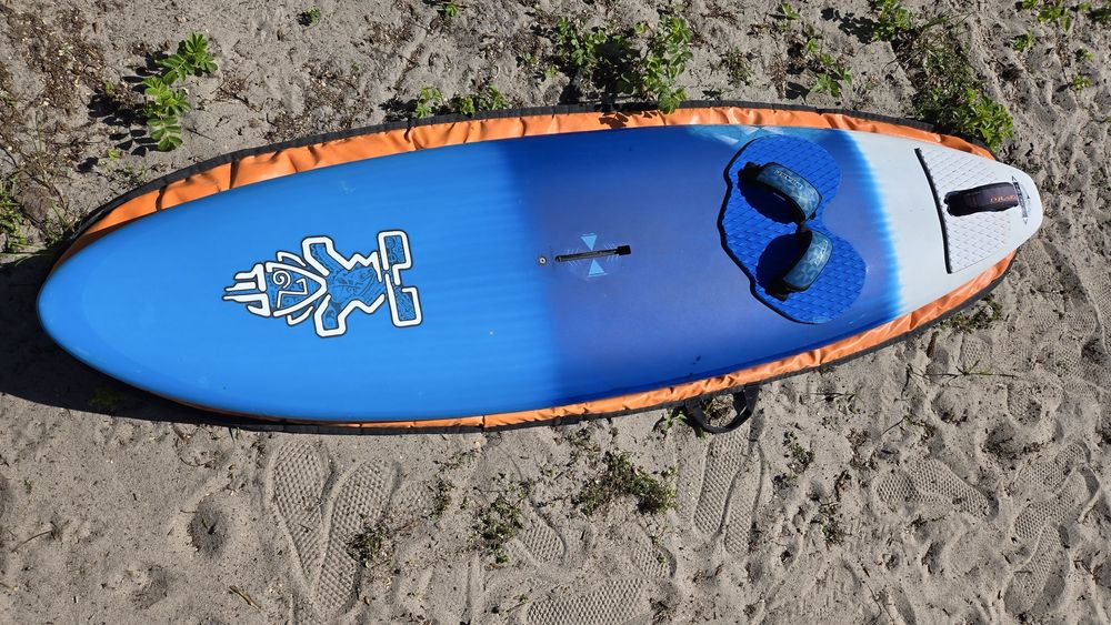 Starboard Quad CARBON 94l z pokrowcem i statecznikami