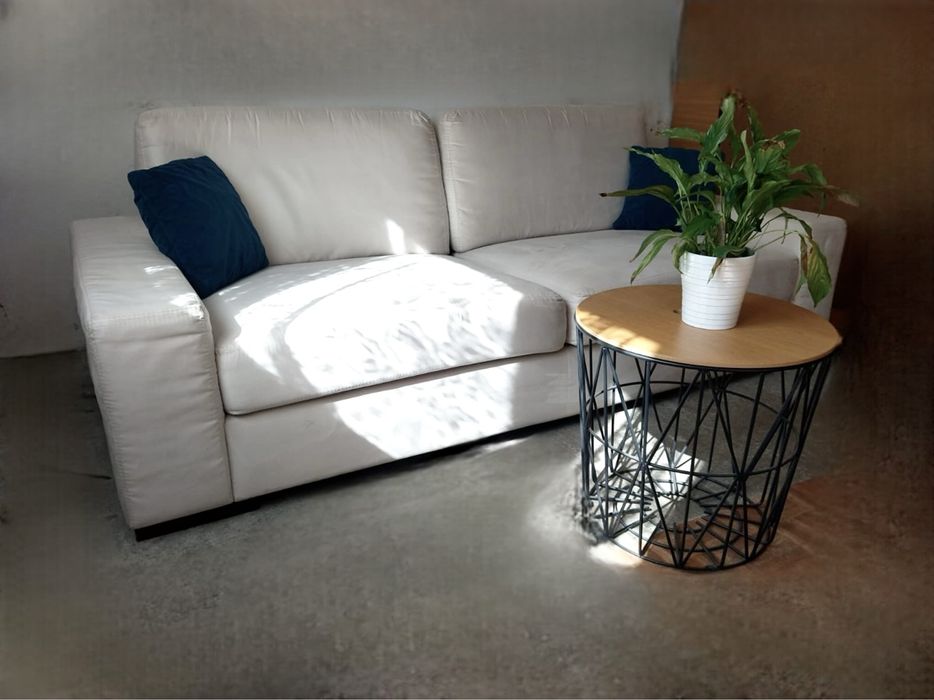 Trzeosobowa biała świezowyprana kanapa, bardzo wygodna