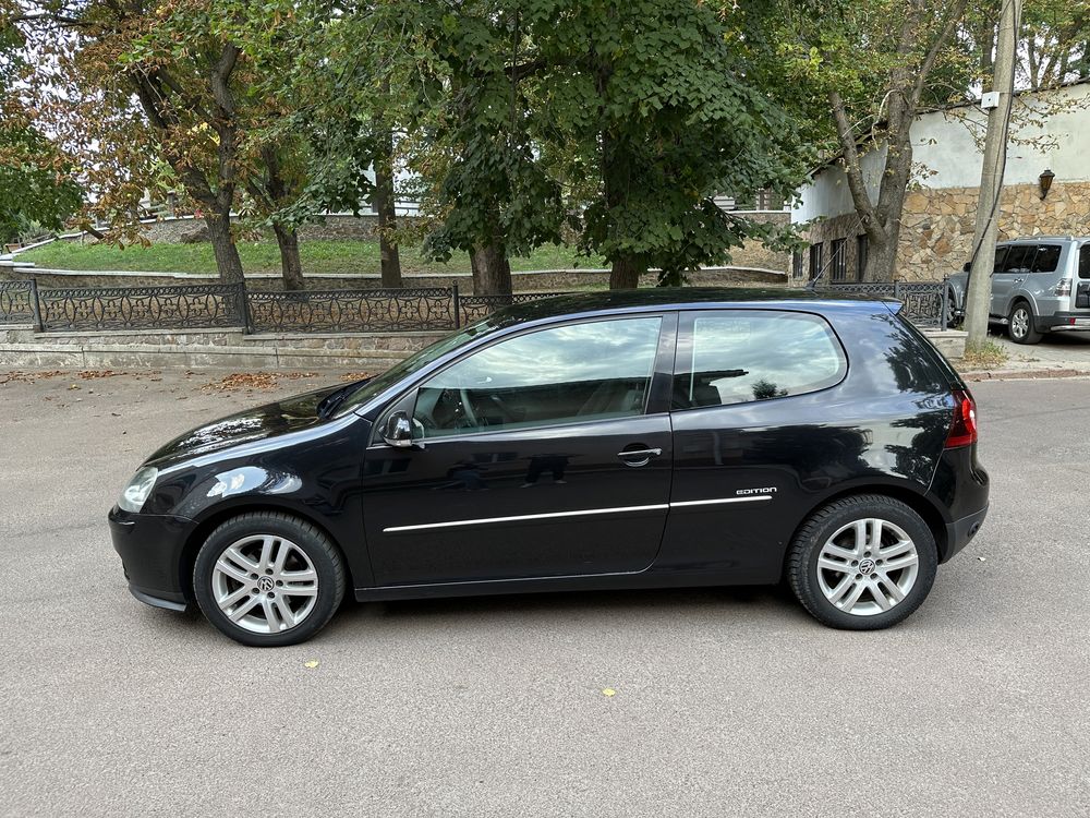 Volkswagen Golf 5. 2008р