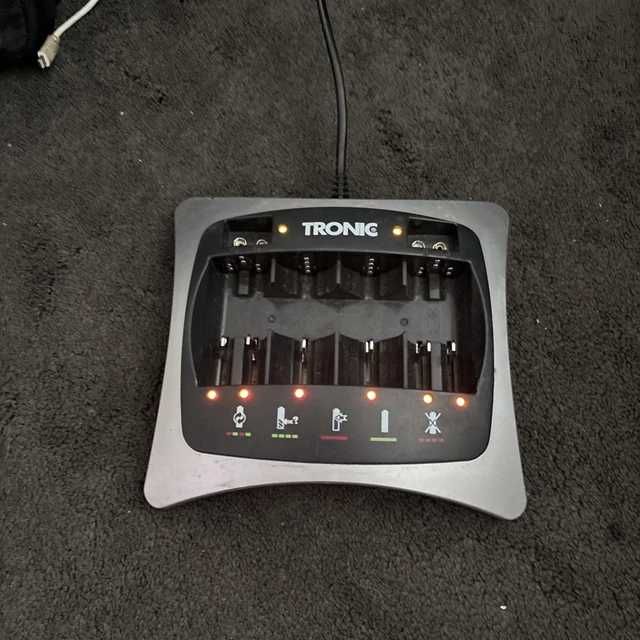 Ładowarka do Akumulatorków AA/AAA Tronic KH 980