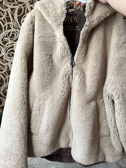 Шубка на дівчинку Zara р. 152