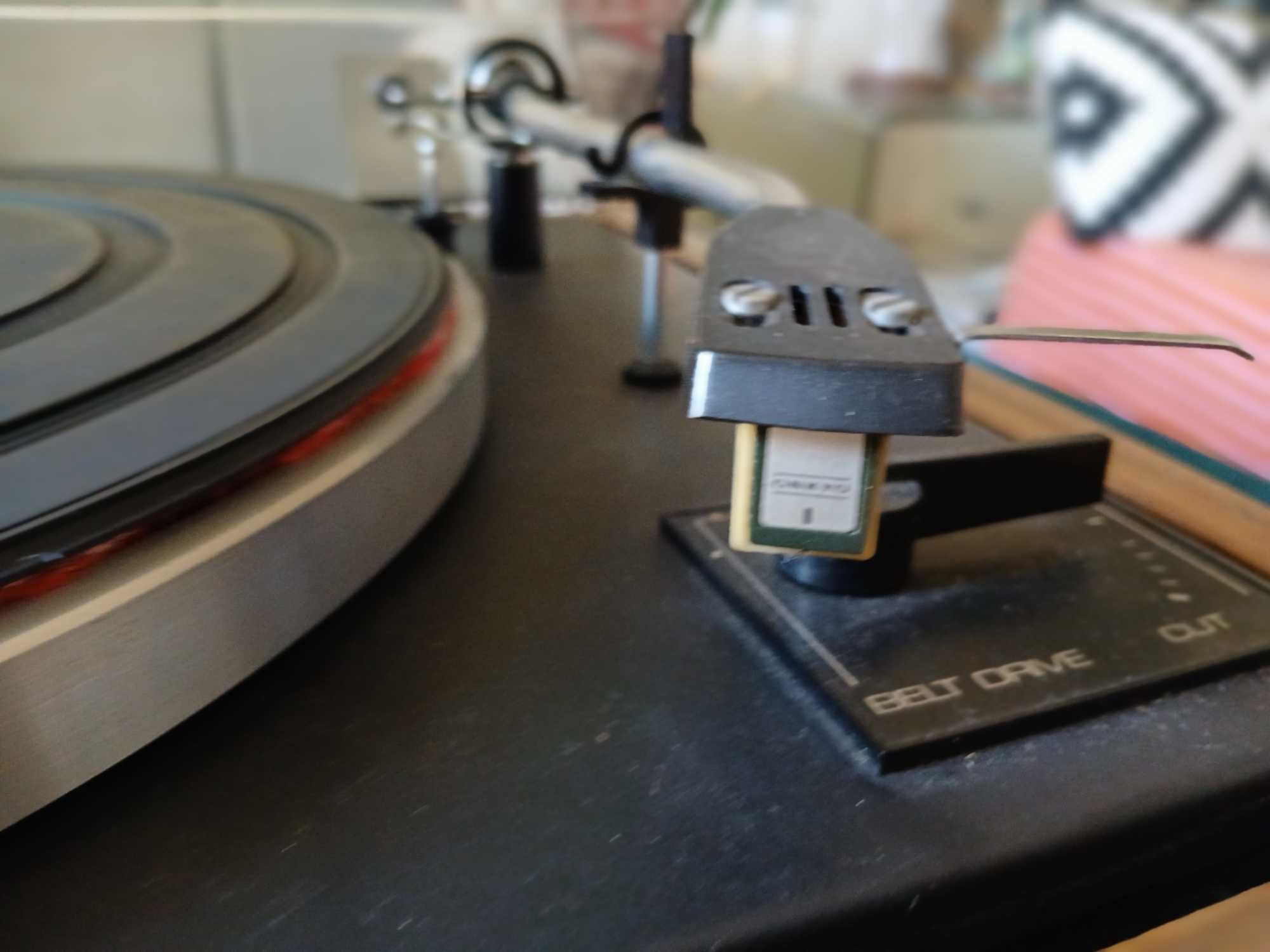 Gira disco Onkyo