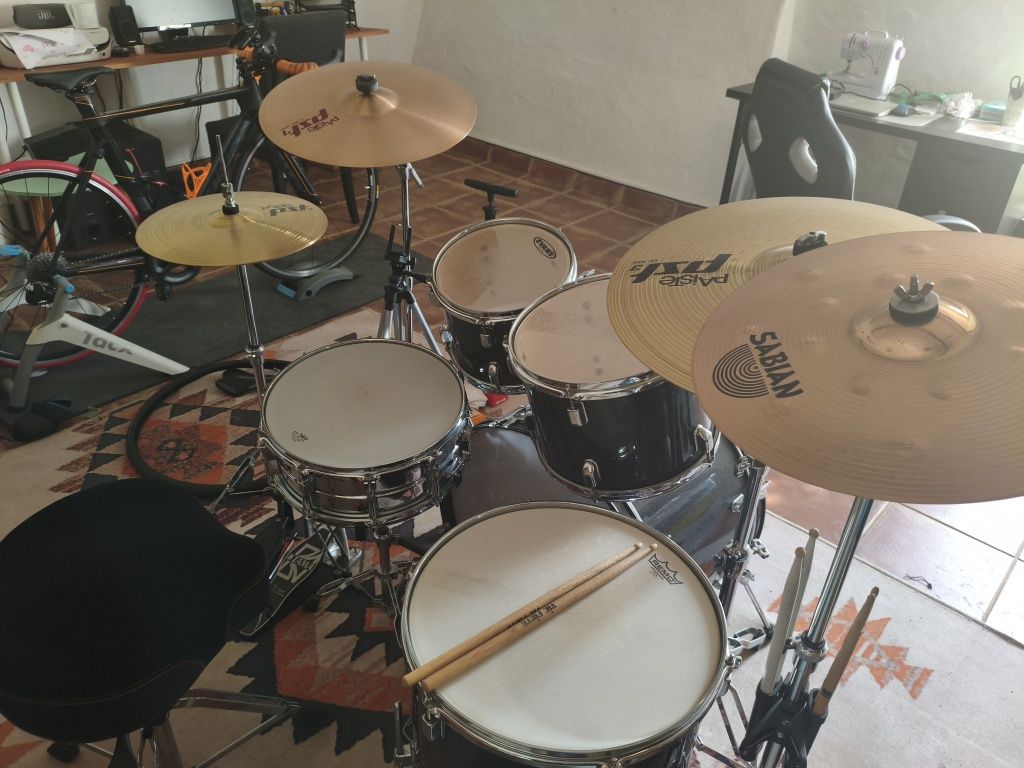 Bateria Acústica excelente condição (vendo à melhor oferta)