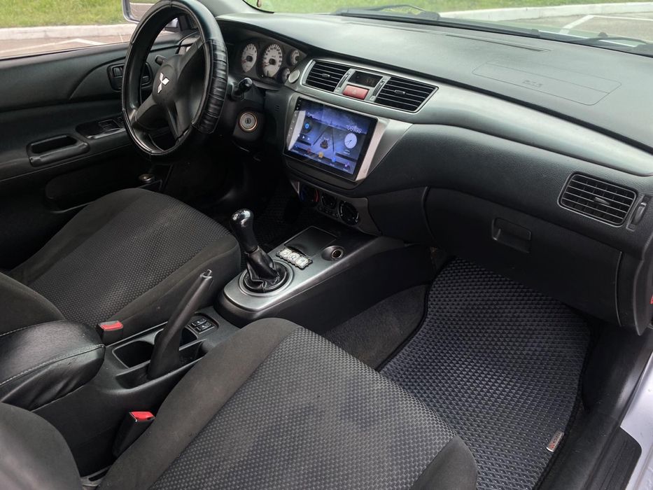 телефону все працює лансер 9 документи порядок на повному ходу торг