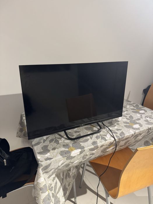 Tv Smart 32 polegadas - 1 ano de uso