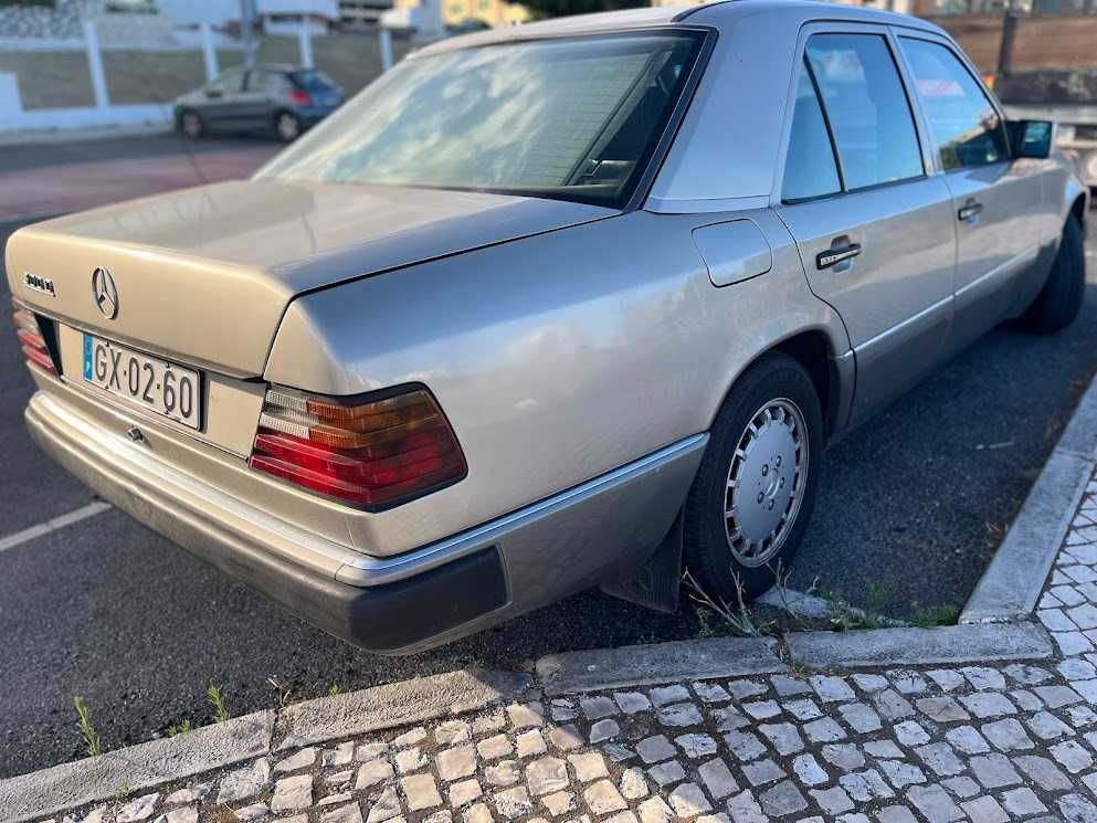 Mercedes-Benz 300D (124)