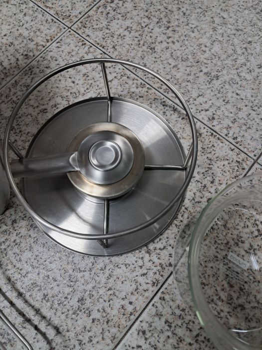 Fondue Bodum + Base para molhos de Fondue da Bondum