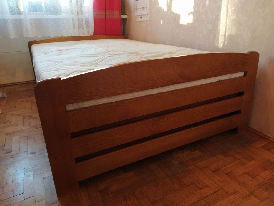Łóżko sosnowe z pojemnikiem 120x200