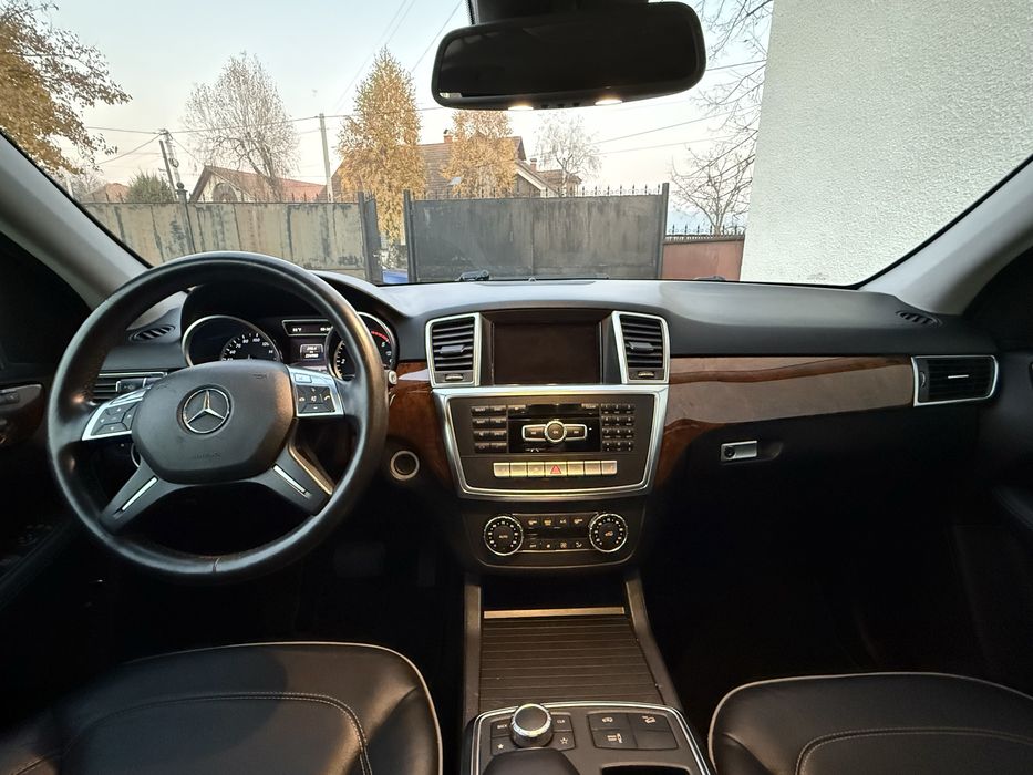 Мерседес  M-class 350d