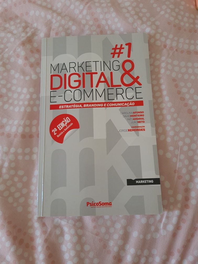 Livro "marketing digital e e-commerce"