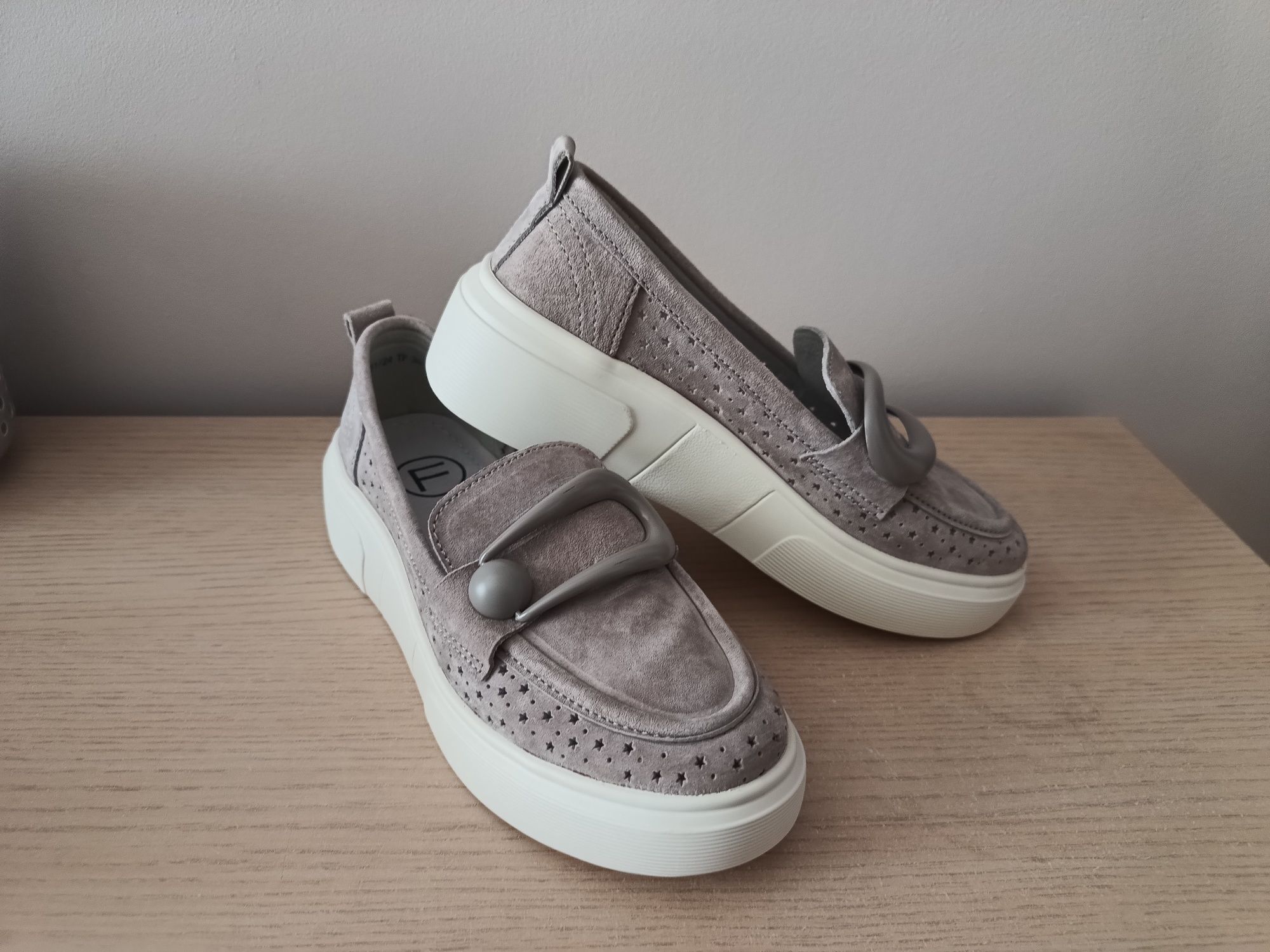 Zamszowe mokasyny Filippo 36