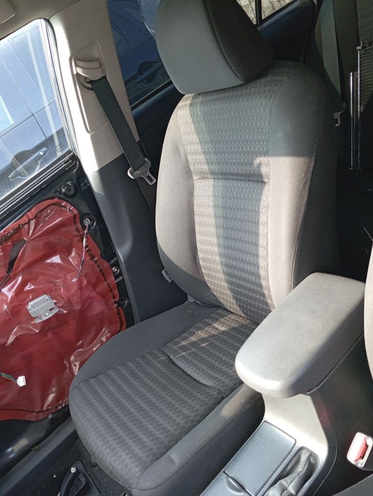 Дверные карты corolla e15 e15 2006-2013г