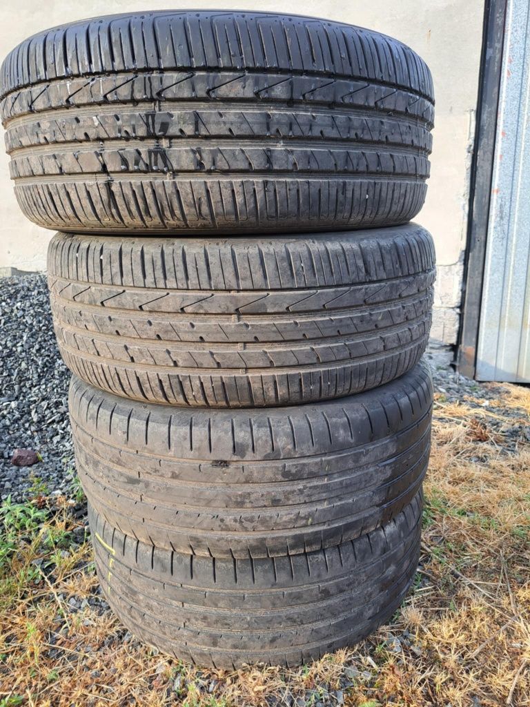 Opony Hankook 235/55/17 komplet SUV