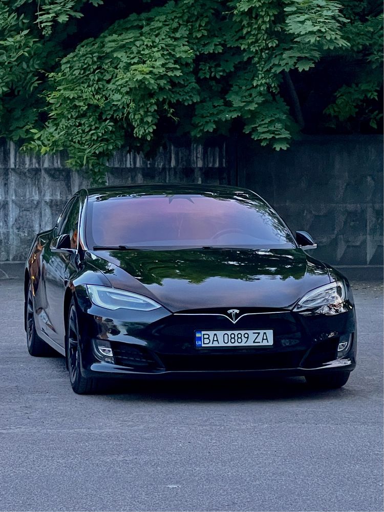 Tesla Model S 2017