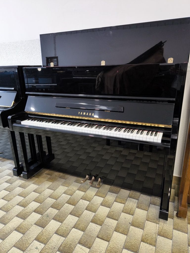 Piano Vertical Yamaha U10 Bl