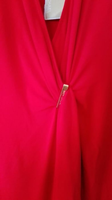 Markowa czerwona sukienka