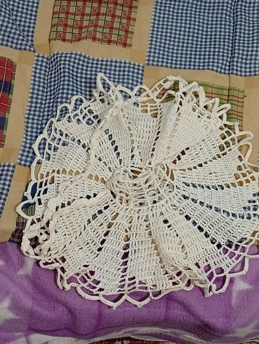 Conjunto de peças em Rendas feitas a mao