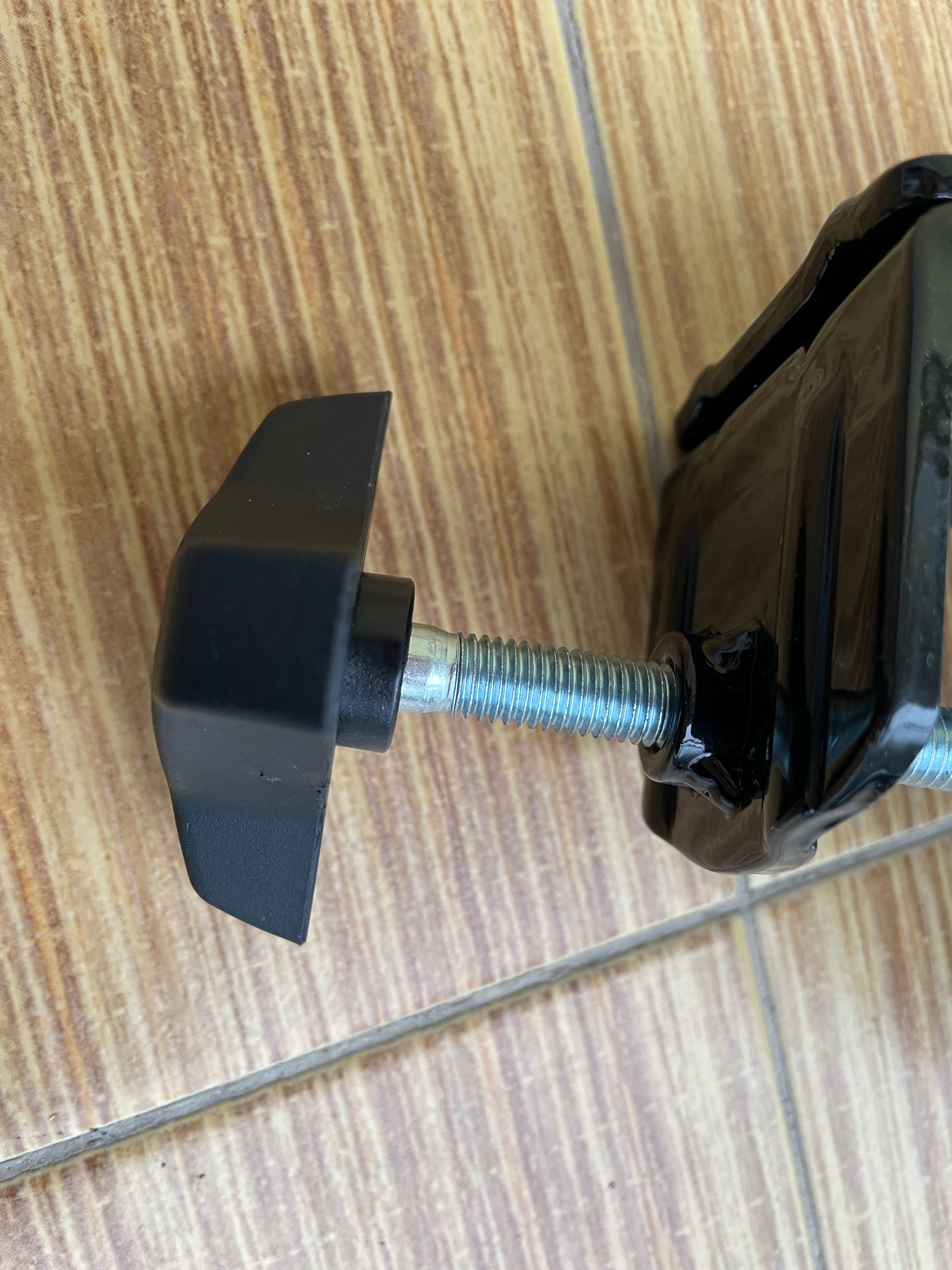 MACLEAN BRACKET uchwyt do monitora ramię + USB 3.0