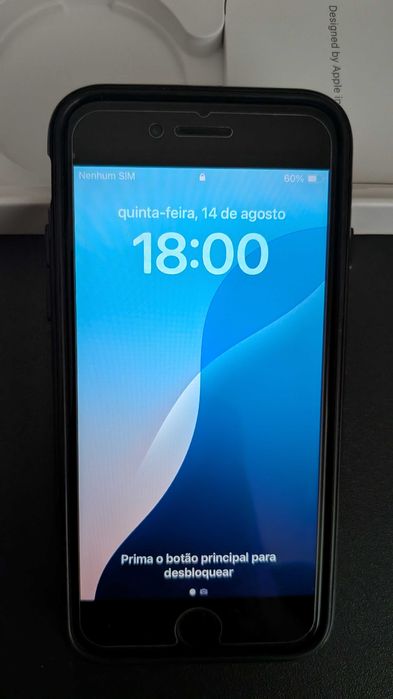 Vendo iphone com carregador incluído - usado, excelente
