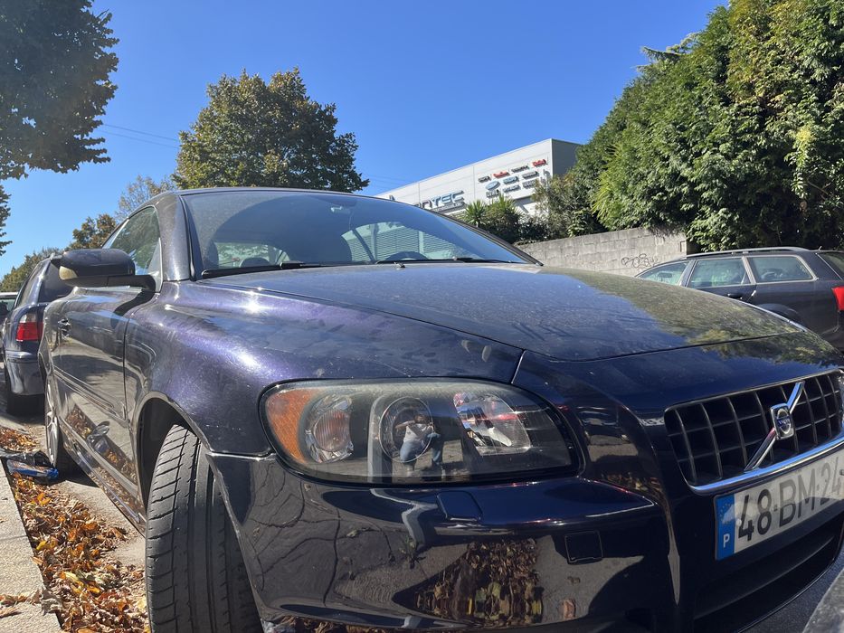 Vendo Volvo C70 t5 carro estinado
